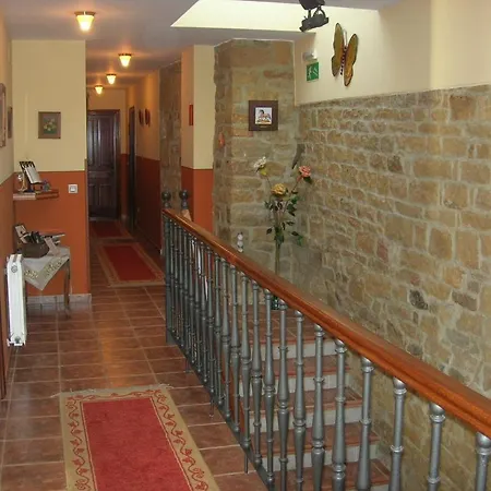 Rural La Figar 3* Argüero